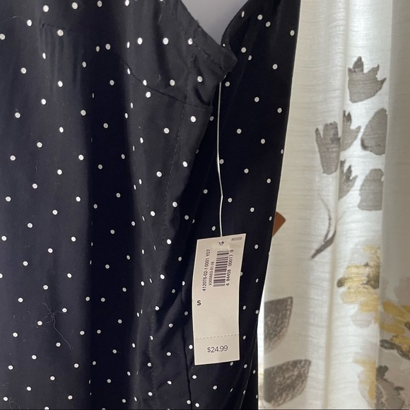 Nwt Old Navy Spotted V-Neck Tank Size Small - Picture 4 of 4